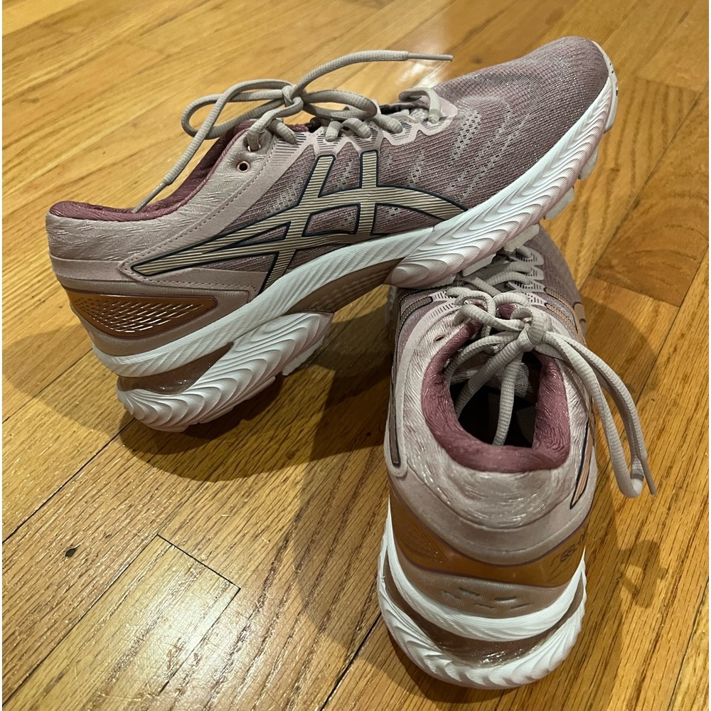 ASICS Gel- Nimbus Plum
